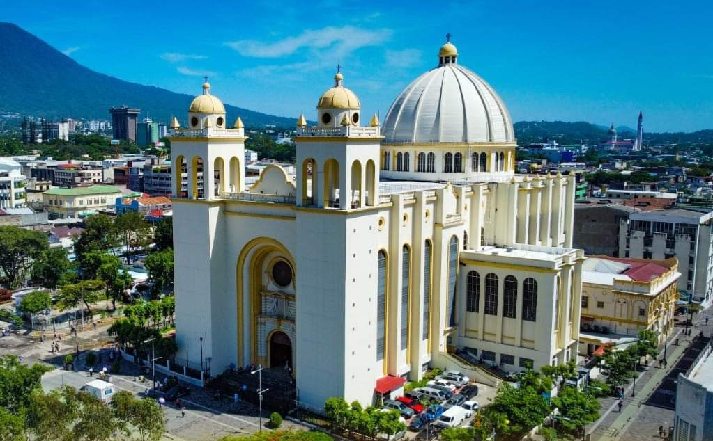 Catedral_Metropolitana_de_San_Salvador