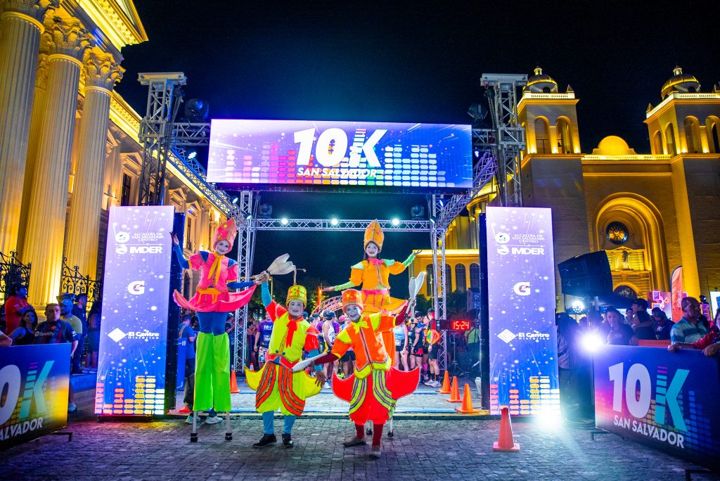 Trail Runners 10K San Salvador recorre el Centro Histórico